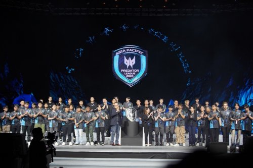 次碰面中 次碰面中