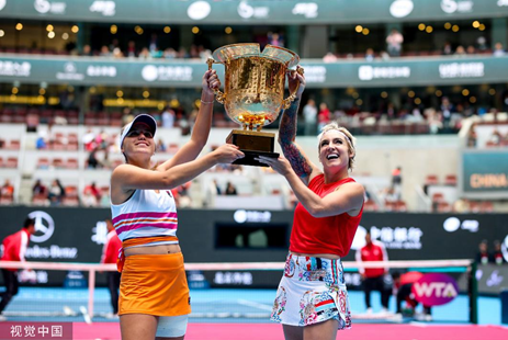 盛会不断涌 盛会不断涌