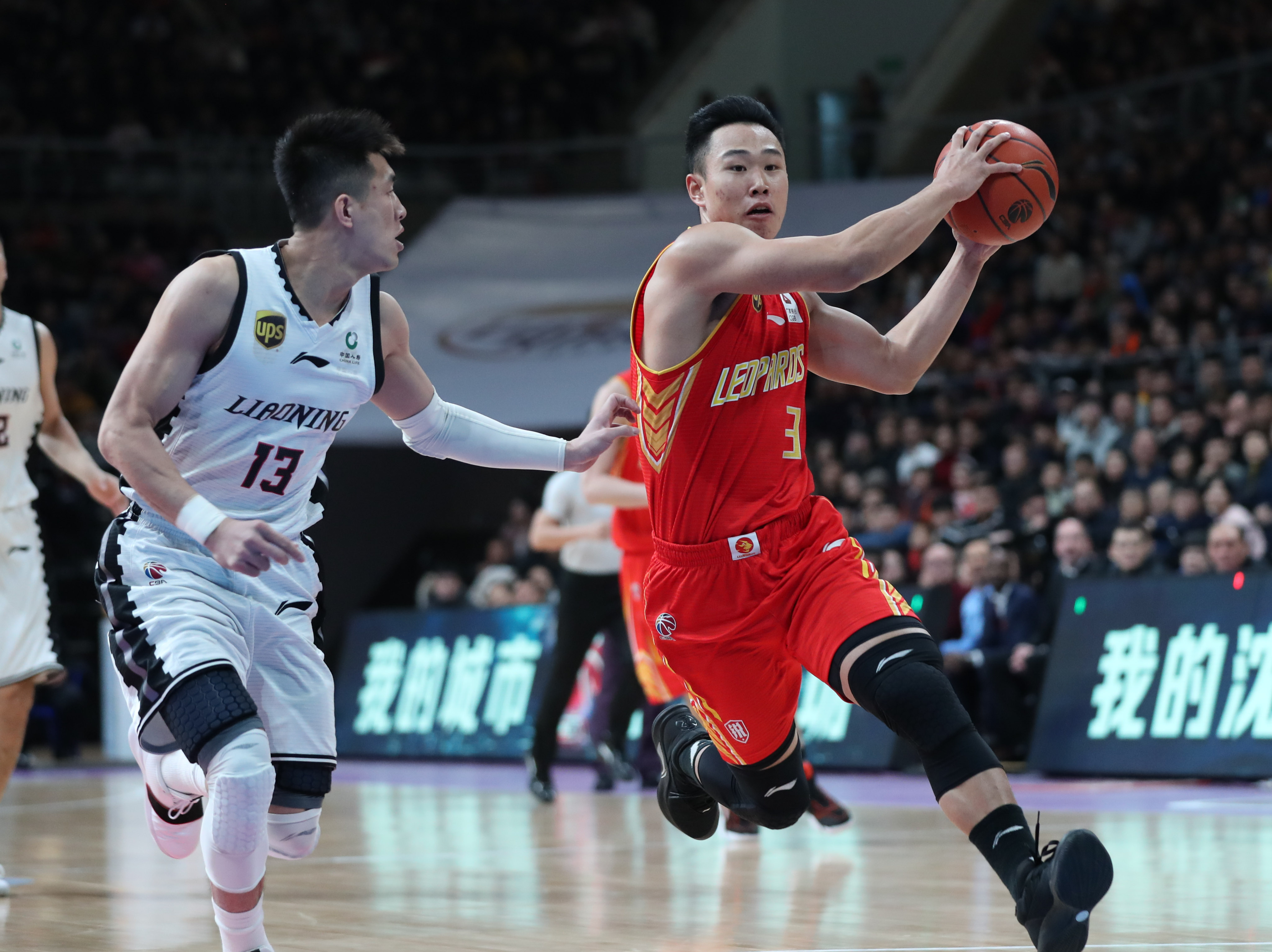 更是在比赛 更是在比赛