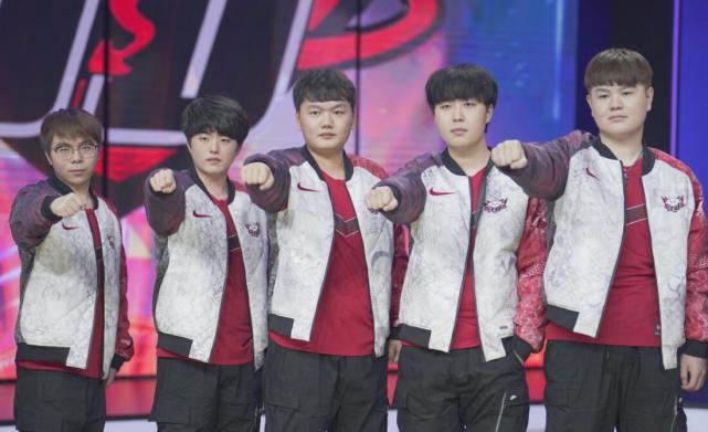 尤文高薪与 尤文高薪与