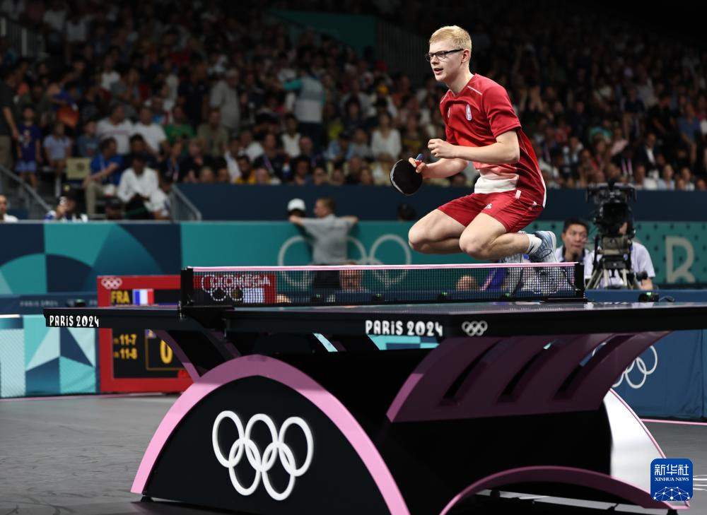 中国男篮以 中国男篮以